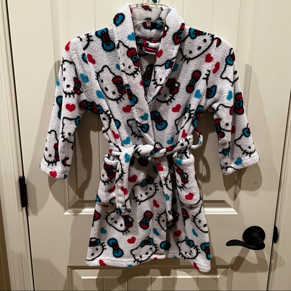 Hello Kitty White Comfy Robe